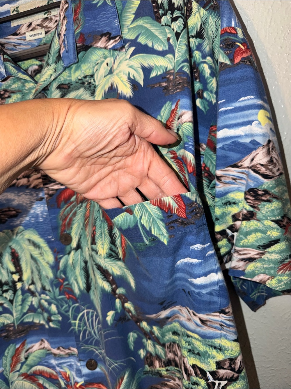 Vintage Robert Stock Hawaiian Tropical Palm Trees Print Button Down Cafe Shirt M - Picture 6 of 12